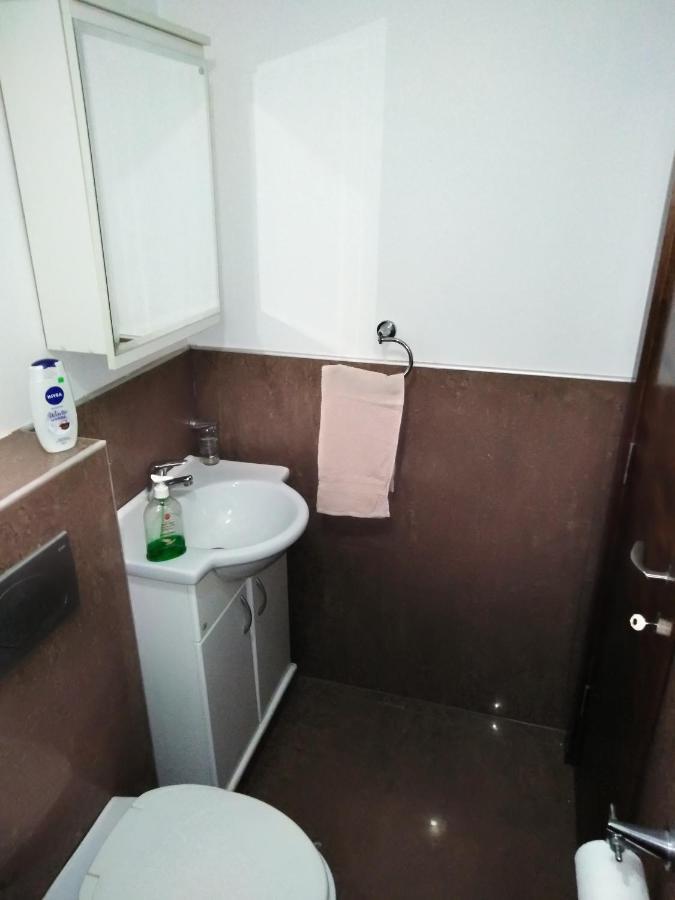 Apartman 1 Apartman Vrnjačka Banja Kültér fotó