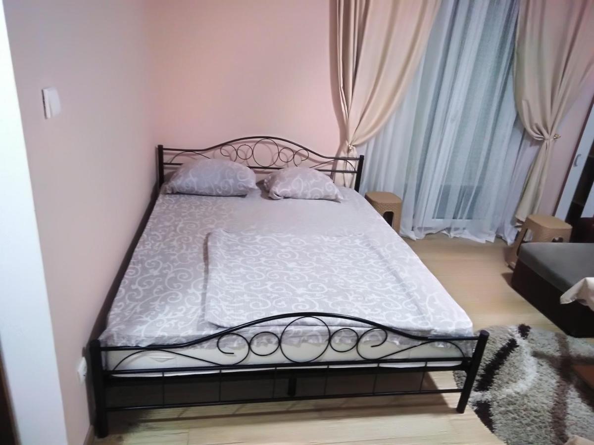 Apartman 1 Apartman Vrnjačka Banja Kültér fotó